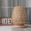 Lámpara de Mesa de Bambú Natural Lámpara de Mesita de Noche Dormitorio Estudio Luz de Bambú Atmósfera Luz Nocturna Casa de Huéspedes Pequeña Lámpara de Mesa Retro
