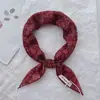 Pañuelo Cuadrado Pequeño de Algodón Histórico Floral Cachemir Colorido para Mujer 58X58 Estilo Universitario Reductor de Edad Pañuelo Pequeño Transpirable