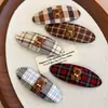Tela de Oso Afelpado con Dibujos a Cuadros Pinza Lateral a Cuadros Pinza Ovalada Dulce para Flequillo Pinza para la Frente para Mujeres
