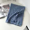 Lenço xadrez versátil para mulheres, lenço de imitação de cashmere xadrez de inverno, fabricante atacadista, xale espesso e aquecedor de pescoço para estudantes