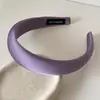 Diadema de Cuadros Morados de Caña Alta con Ala Ancha para Mujer, Versátil para Salidas de Principios de Primavera, Elegante Accesorio para el Cabello