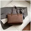 Bolsa de Lona a Cuadros Fresca de Verano de Gran Capacidad para Mujer 2025 Nuevo Estilo Estilo Occidental Estilo de Viaje Diario Bolso de Hombro Único