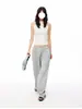 Pantalones casuales de estilo retro americano con detalles de botones, cintura elástica, corte holgado, piernas anchas y diseño versátil