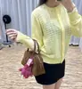 26 Chaqueta Cardigan de Punto Hueco Estilo Miu de Principios de Primavera para Mujer, Suéter de Cuello Redondo Inspirado en Chanel para Abrigo
