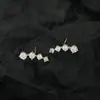 2025 Novos Brincos de Design de Nicho Estilo Coreano Simples Brincos de Uma Linha Brincos para o Dia a Dia Atacado