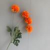 Crisantemo bola de 4 cabezas simulación bola de cebolla crisantemo ping pong diente de león decoración arreglo floral guía de camino salón de bodas flor falsa bola de simulación