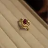 Anel de Cobra de Zircônia Micro-Cravada para Mulheres, Design de Nicho de Luxo Acessível, Sofisticado, Exquisito e Fashion Anel Acessório para Dedo Indicador