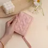 Cartera corta nueva para mujer transfronteriza, simple, a la moda, bordada con amor, cartera de tres pliegues para mujer, cartera multi-tarjeta, cartera
