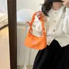 Bolso de Mujer 2026 Verano Nuevo Bolso de Mano Casual Simple Bolso de Hombro de Personalidad de Nicho Bolso de Axila de Moda Retro