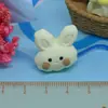 Accesorios de resina Strawberry Rabbit, accesorios de clip de pegamento en crema para manualidades, accesorios de resina, parche para funda de teléfono al por mayor