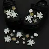 Decoração de Sapato Clog Borboleta Pérola Golden Rose Fivela Primavera/Verão Fresco Versátil Acessório DIY Fivela de Sapato Ornamento de Sapato Atacado
