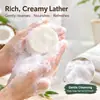 Sabonete em barra de óleo de rícino com sabor de coco O óleo de rícino equilibra a oleosidade, as raízes do cabelo ficam volumosas após a lavagem, não ficam achatadas. Em estoque