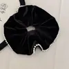 Scrunchie de Veludo Pérola ~ Estilo Retrô Francês com Toque de Luxo, Elástico Grande para Rabos de Cavalo, Corda de Cabelo para Mulheres