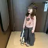 Blusa de outono de manga comprida para meninas, novo estilo 2026, muito fofa, estampa de desenho animado infantil, camiseta macia, roupas versáteis para bebês