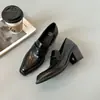 Mocassins Femininos Retro Francês Salto Bloco Bico Fino Novos Calçados Rasos para Ir ao Trabalho Estilo Britânico Sapatos Pequenos de Couro Feminino