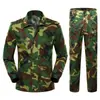 Conjunto de uniforme de camuflagem para treinamento militar para alunos do ensino fundamental, ensino médio e calouros universitários, traje de treinamento militar escolar, uniforme de camuflagem resistente ao desgaste.