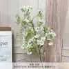Ramo falso de simulación de color blanco terminado con flores de seda artificial para boda, fila de flores de plástico, arreglo de boda de alta calidad