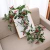 Simulación de suministro transfronterizo, colgante de pared europeo y americano de ratán navideño, decoración para el hogar, diseño de ambiente navideño de ratán suave de frutos rojos