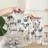 2026 Nueva Moda Otoñal para Niños Ropa Elegante de Primavera y Otoño para Niños Chaqueta de Mezclilla Degradada Conjunto de Tres Piezas de Manga Larga Moderno