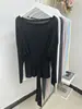 Elegante camiseta de manga larga con protección solar y cinturón para anudar en la cintura para mujer, con un diseño relajado y ligeramente transparente, holgada y estiliza la figura.