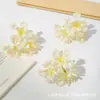 Ramo Pequeño de Flores Artificiales de 3 Puntas Estilo Ins Materiales para Accesorios de Cabello Hechos a Mano DIY Arreglo de Pared de Flores para Salón de Bodas Flores para Fotografía