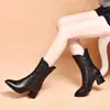 Botas de tacón grueso a media pantorrilla, otoño e invierno 2023, Zapatos de algodón acolchado con forro polar para mujer, Botines de tacón medio con punta, Zapatos de piel auténtica de otoño