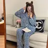 Venta al por mayor Otoño e Invierno Nuevo Estilo para Mujer Cardigan Estampado de Leche con Solapa Pequeña Conjunto de Ropa para el Hogar Pijama Se Puede Usar Afuera