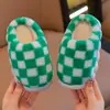 Chinelos de Algodão Infantis para Meninas 2026 Novo Estilo de Inverno para Uso Interno em Casa para Crianças Maiores Meninas Pelúcia Quente Chinelos Pai-Filho