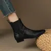 Botas Chelsea Nude Clássicas e Atemporais para Mulheres, Novas Botas Curtas com Salto Baixo e Bico Quadrado Pequeno de Pele de Ovelha de Primeira Camada, Aconchegantes com Pelúcia, Tendência