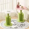 Mesa pequena com borda em formato de pétala, mesa lateral em formato de nuvem na cor creme para casas pequenas, mesa lateral para sofá pequena, mesinha de centro para quarto, mesa de cabeceira
