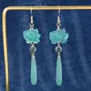 Pendientes de Moda Europea y Americana de Perla y Flor de Cala Esmalte Glaseado Goteante Sentido de Lujo Ligero Gama Alta Pendientes para Mujer Corte Medio Antiguo