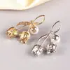 Broche de Tulipa Pérola Cravejado de Diamantes Broche de Casaco Europeu e Americano de Alta Qualidade Corsage de Liga de Strass para Mulheres Venda por Atacado