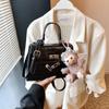 Bolso de Mano Pequeño Tipo Kelly Estilo Coreano para Mujer 2025 Nueva Moda Bolso Cuadrado Pequeño Sencillo Bolso de Hombro Cruzado Sencillo