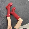 Botas de Chuva Vermelhas de Cano Alto Antiderrapantes com Solado Grosso 2026 Sapatos de Chuva para Acampamento ao Ar Livre Não Passam do Joelho Botas Longas de Viagem Botas de Montaria