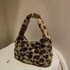 Bolsa Pequeña de Peluche para Mujer Otoño/Invierno Nuevo Elegante Celebridad de Internet Versátil Bolso de Mano de Piel Bolso de Hombro Bolso Tote Bolsa Cuadrada Pequeña