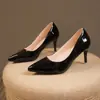 Zapatos de salón sencillos de estilo retro con punta fina para mujer, zapatos de tacón alto con un aspecto elegante y profesional, versátiles para ir al trabajo, charol, zapatos de trabajo sexys
