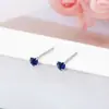 Joyería de Plata Yongyi Plata de Ley S925 Aretes de Botón Mini Simples en Forma de Corazón de 12 Colores, Versátiles para Apilar Diariamente