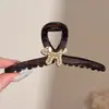 Elegante pinza de garra floral para peinado semi-recogido, nuevo modelo 2026 para mujer, pinza de tiburón de tamaño mediano para la parte trasera de la cabeza, accesorio para el cabello