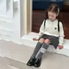 Cardigan de Tricô Trançado em Forma de Coração para Meninas, Jaqueta Suéter Infantil de Gola Redonda, Peça de Roupa Externa Casual Versátil de Manga Longa