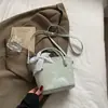 Bolso pequeño estilo cesta de verduras, nuevo modelo verano 2026, suave y dulce, de nicho y sofisticado, versátil para el uso diario, bolso cruzado