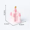 Fantasia criativa Pink Cream Castle DIY Doll House Decorações Acessórios Micro Paisagem Carro Mini Ornamentos