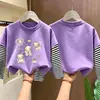 Camiseta de manga comprida para meninas, estilo primavera/outono, nova coleção 2026, peça básica da moda para crianças, algodão puro, blusa falsa de duas peças para meninas pequenas