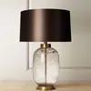 Lámpara de mesita de noche moderna minimalista para sala de estar, lámpara de mesa de cristal para dormitorio de hotel, lámpara de escritorio de cristal, jarrón de lujo ligero estilo americano, al por mayor
