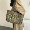 Bolso de hombro rosa de lunares nuevo, versátil para niñas, gran capacidad, moderno para ir al trabajo, se puede llevar debajo del brazo, bolso de mano, morado