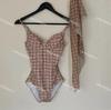 Nuevo Traje de Baño Entero Sexy de Alta Gama a Cuadros Americano Retro para Mujeres que Cubre la Carne y Pechos Pequeños para Vacaciones en la Playa