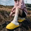 Sapatos de Algodão Cor Lisa Impermeáveis EVA Femininos 2026 Outono Inverno Novos Internos Com Pelúcia Quente Sola Macia Casal Casa Sapatos de Algodão Masculinos