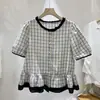 Novidades de Verão Estilo Europeu, Camisas Boneca Tendência e Estilosas, Camisas de Manga Curta da Moda, Tops Femininos, Camisas de Manga Curta, Xadrez