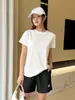 Conjunto Esportivo Casual Leve de Oxigênio Novo para Primavera e Verão, Conjunto de Duas Peças com Shorts de Manga Curta Respirável para Ciclismo e Corrida ao Ar Livre Atacado