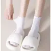 Calcetines Elegantes de Seda Helada con Borde de Encaje para Mujer, Verano, Terciopelo Delgado, Absorbentes de Sudor, Transpirables, de Media Pantorrilla, Blancos, Estilo Holgado