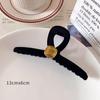 Pinza de pelo de terciopelo negro de alta gama para otoño e invierno, pinza de tiburón para la cabeza para mujer, estilo de pelo flocado que combina con todo, elegante pinza para el pelo, accesorios para el cabello